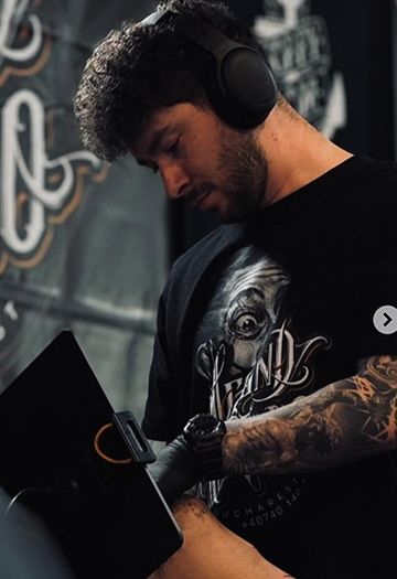 ITCB - Iulian s skulls n roses